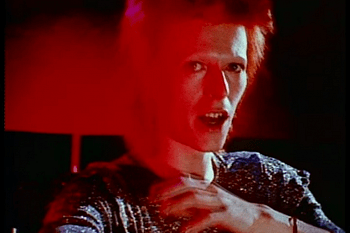 ROKUMENTTI <3 OMVF: David Bowie: Retrospektiivi